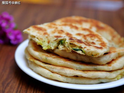 這餡餅不揉面不搟皮，焦香柔軟，放涼了也不硬——街頭小吃教你在家輕松做餡餅